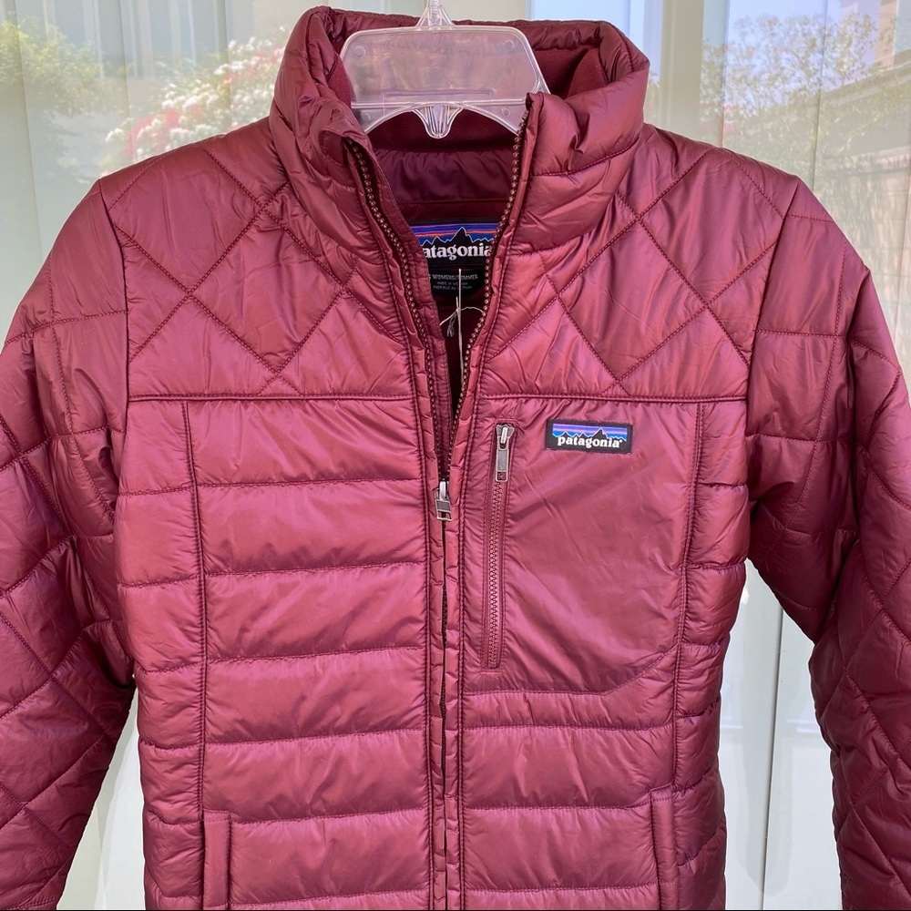 New with tag Patagonia women’s parka puffer jacket size S Slim fit - Picture 3 of 7